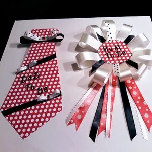 Fushia Polka Dot Mom To Be Corsage/ Dad To Be Tie